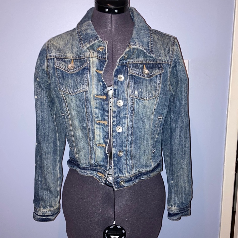 SEDUCTIONS cropped and distressed jean jacked. EUC with lots of life left Size M
